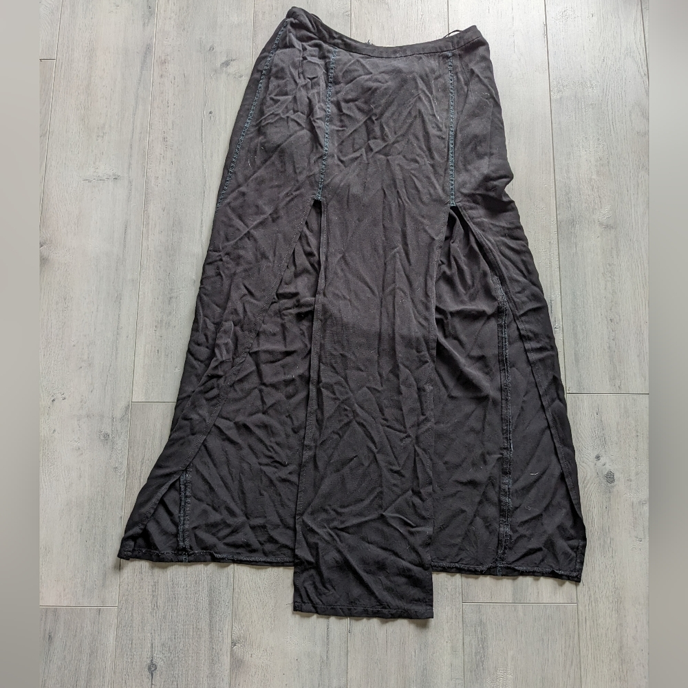 Side split black skirt with zipper size 10